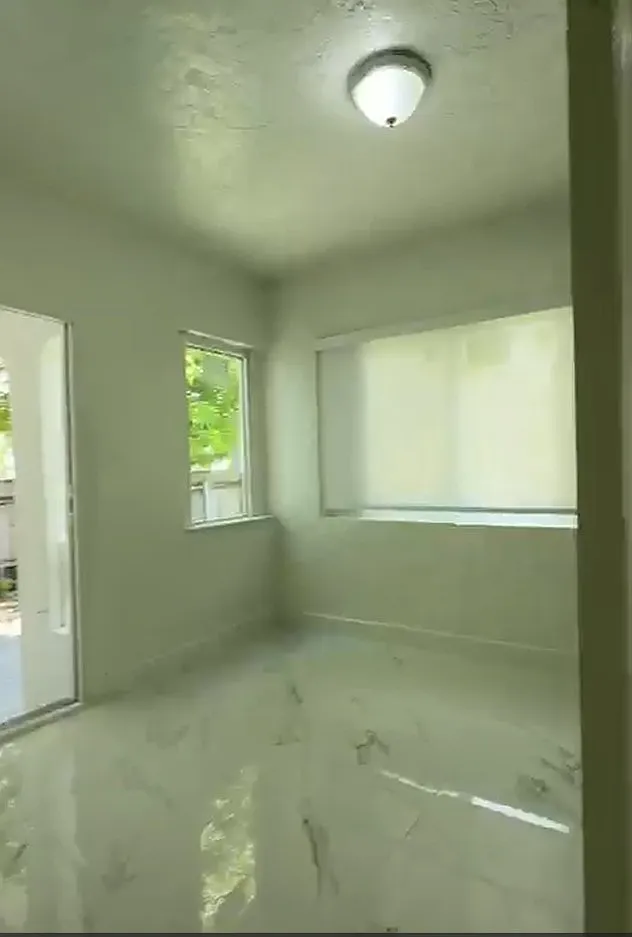 3 bed, 1200 sqft, $2,800 — Photo 4