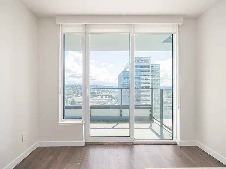 8189 Cambie St #1606 — Photo 3