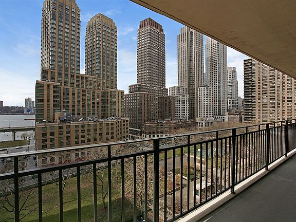 5th image of 165 W End Ave APT 9N