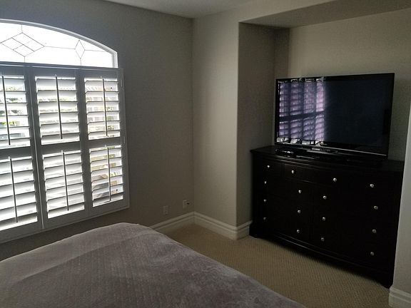 5th image of 22 Lucente Ln
