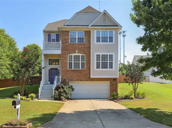 5967 Erin Leigh Dr, Gloucester, VA 23061