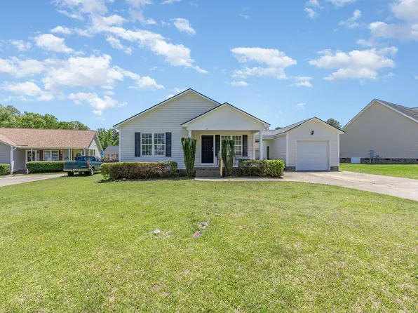 6 Carolina Ave, Benson, NC 27504
