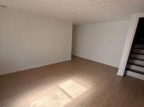 (undisclosed Address), Woodstock, GA 30188