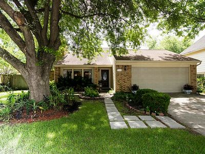 334 Elder Vista Dr, Webster, TX, 77598