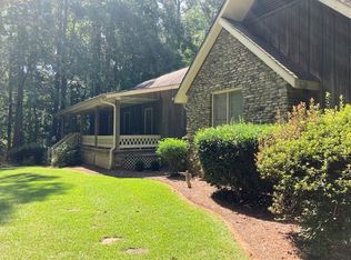 305 N Pine Hill Rd, Griffin, GA
