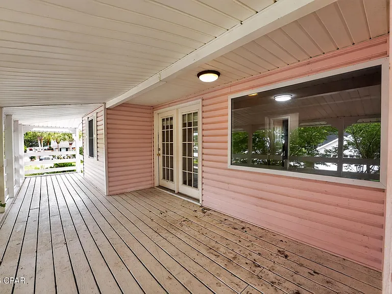 14108 Pelican St — Photo 3