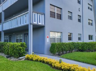 266 Suffolk Dr #G, Boca Raton, FL 33434