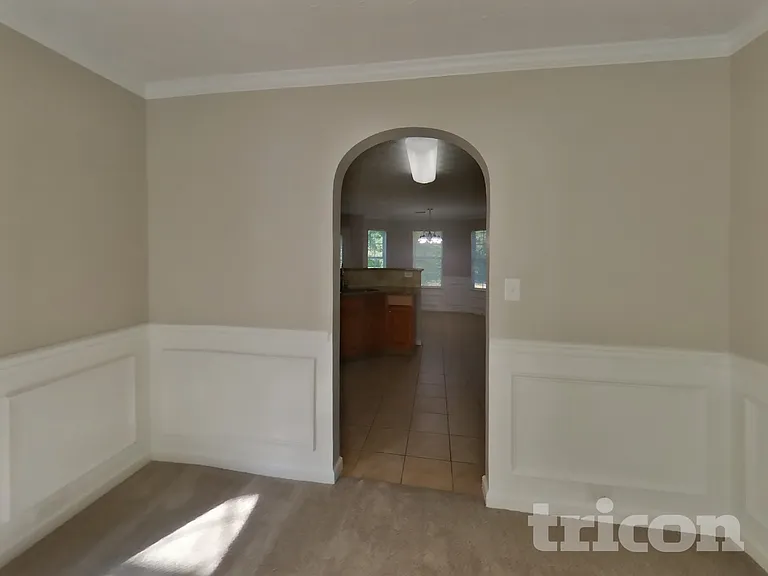 6469 Snowden Dr — Photo 5