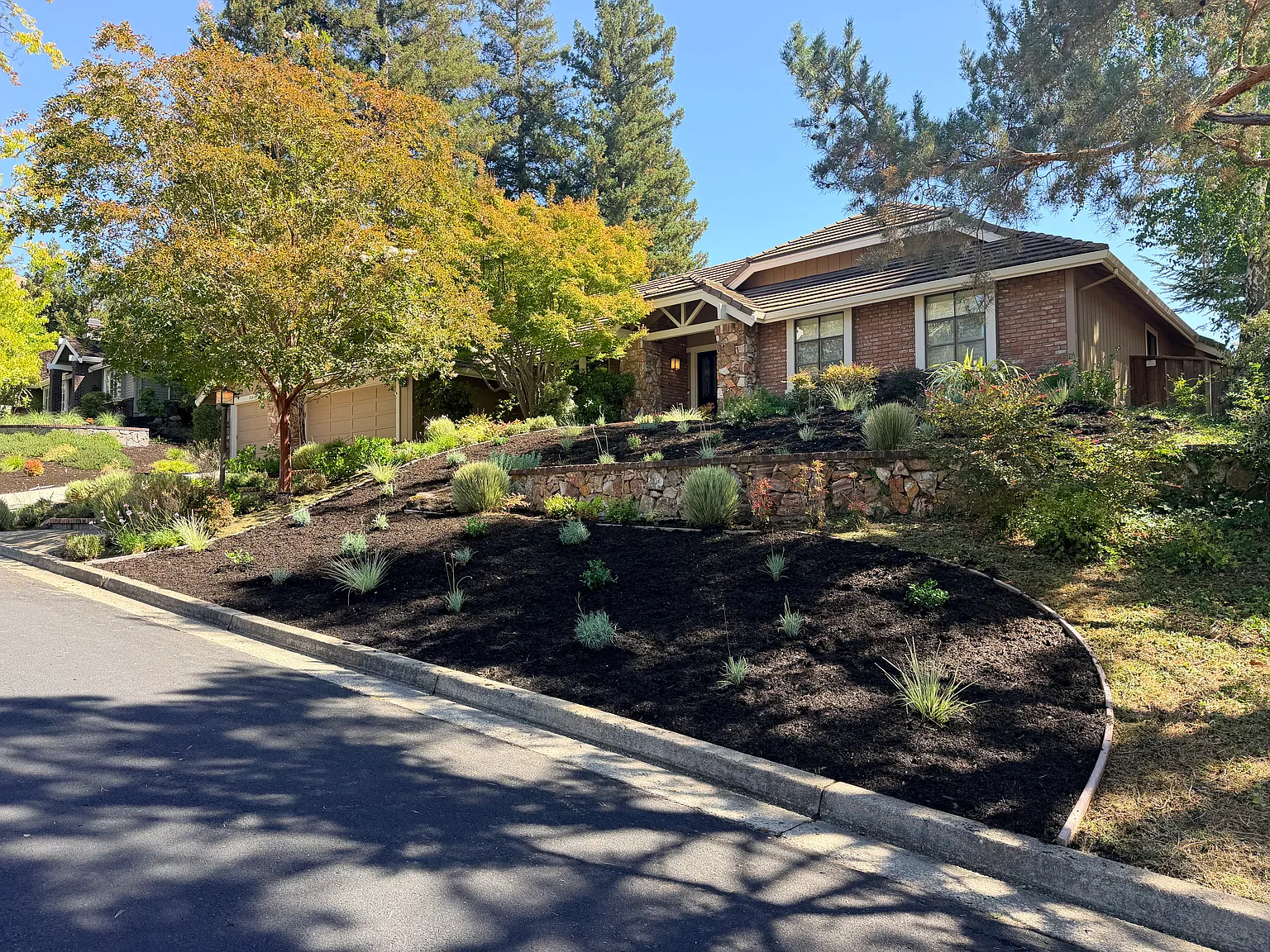 5 bed, 3126 sqft, $8,750 — Photo 1