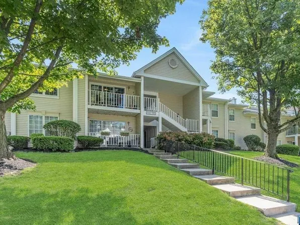 1161 Sycamore Ln, Mahwah, NJ 07430