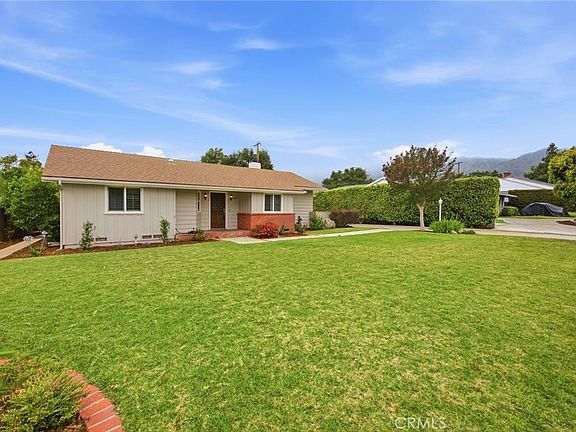 3rd image of 543 Ranch Ln