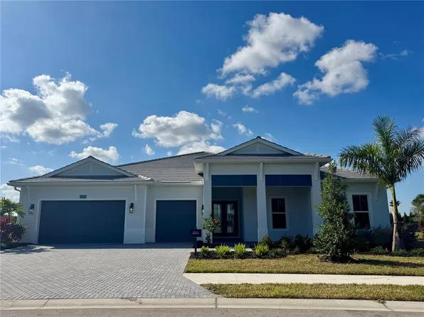 17507 Fairwinds Dr, Bradenton, FL 34202