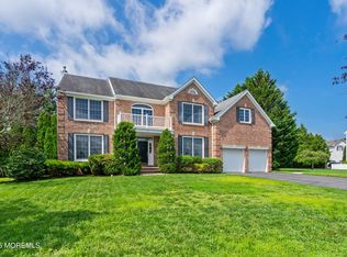 17 Jackson Cir, Ocean, NJ 07712