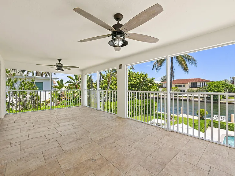 1105 Bel Air Dr #C — Photo 33