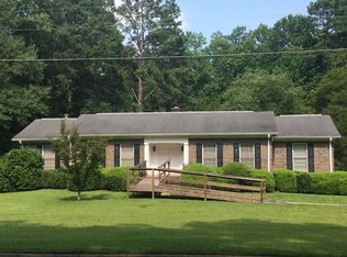 2832 Dobbs Rd, Alexander City, AL 35010
