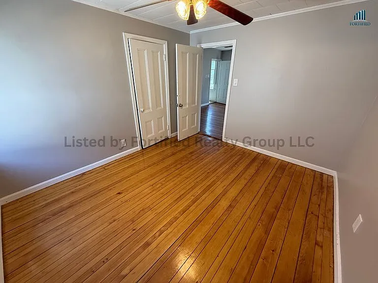 318 Broadway #2 — Photo 8