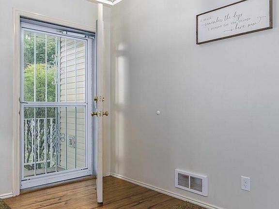 5th image of 2525 Granite Way