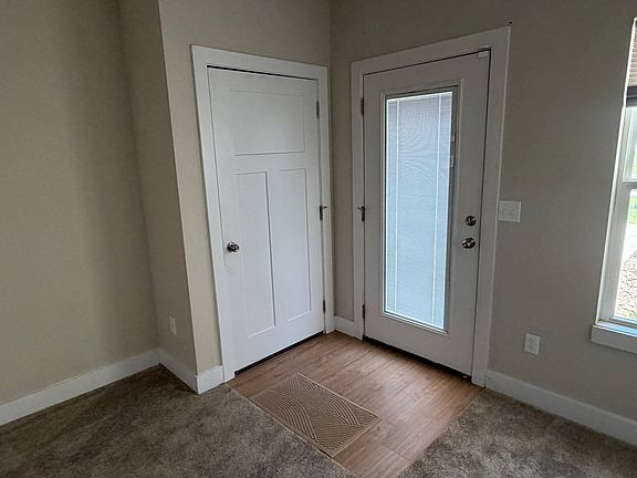 4th image of 8123 E 34th Ct S #8123