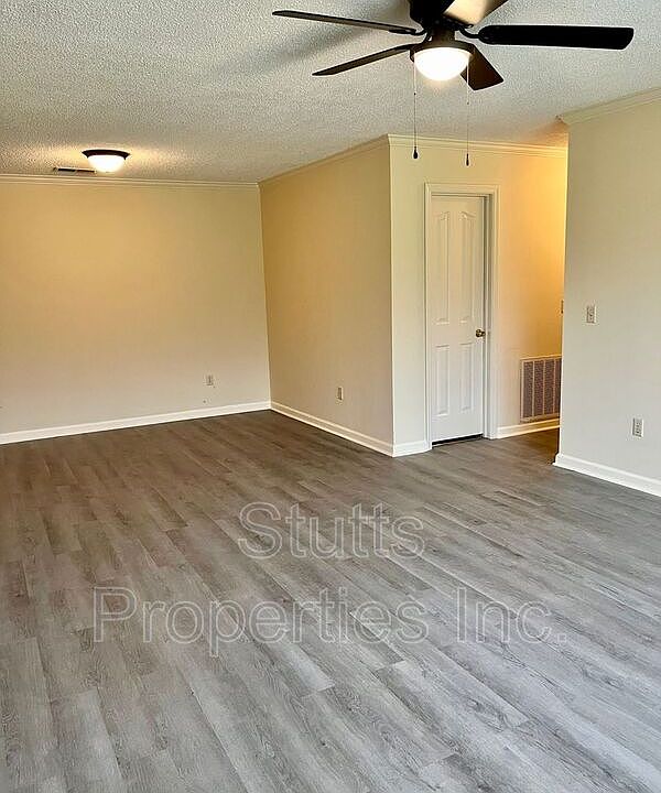 1st image of 2424 Roberts Ln Unit 71