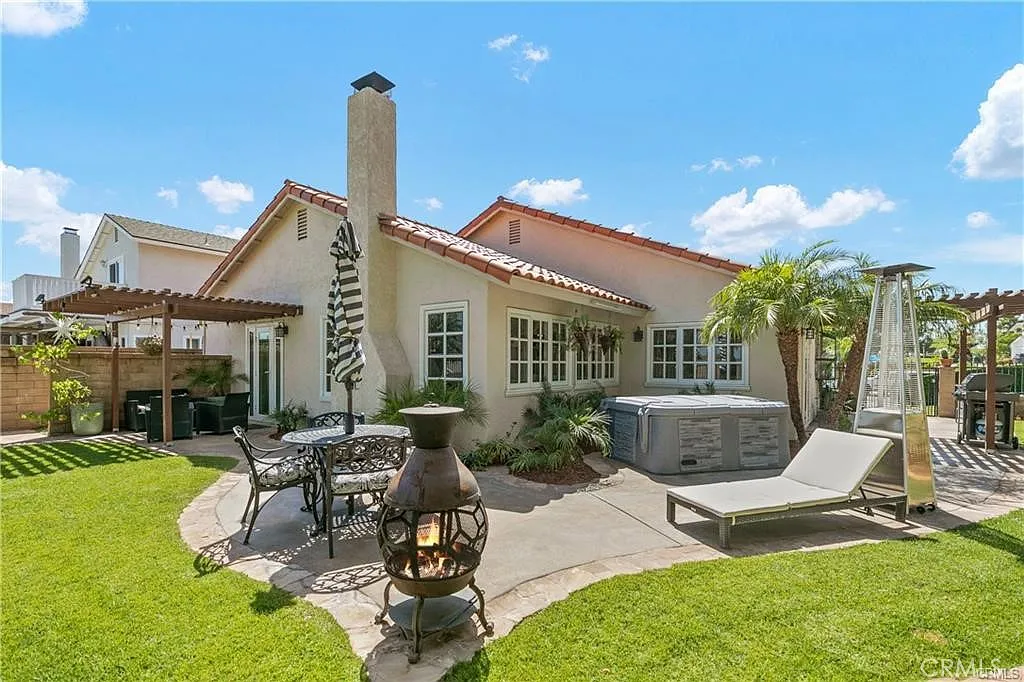 3 bed, 1400 sqft, $4,800 — Photo 4