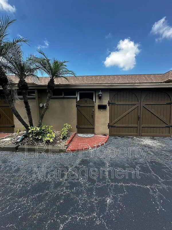 2 bed, 1.5 bath, 1200 sqft, $2,450 — Photo 4