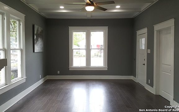 3rd image of 334 Taft Blvd
