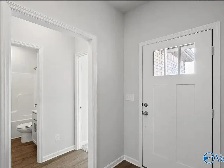 408 Tracer St — Photo 5