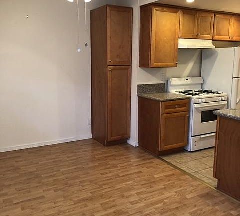 4th image of 11961 Burbank Blvd APT 4