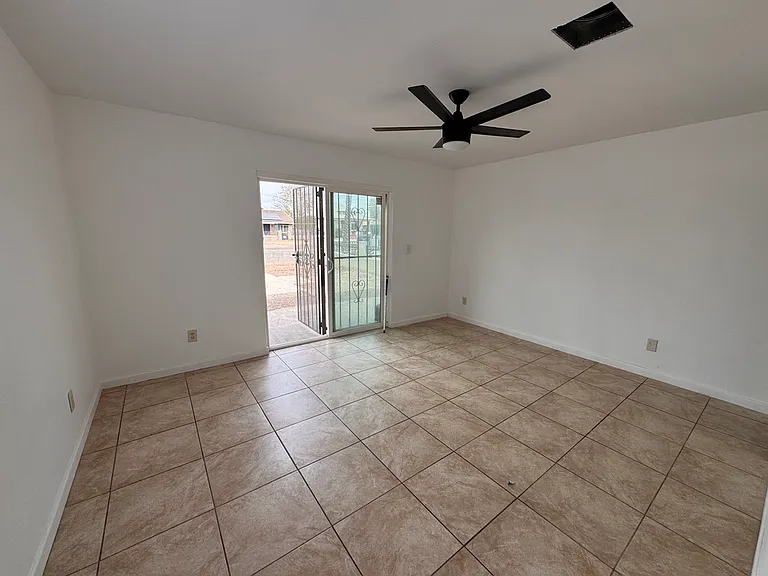 2045 W Washington St #3 — Photo 11