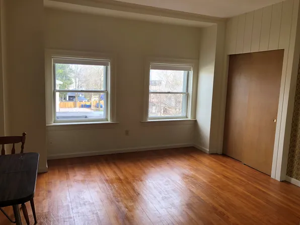 1200 Center Ave #15, Bay City, MI 48708