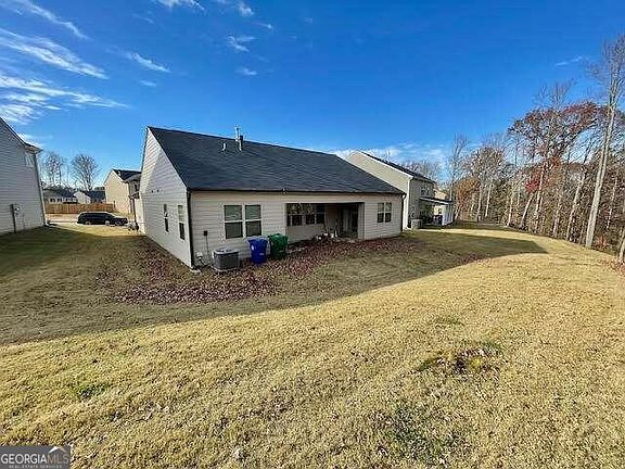 2nd image of 4090 Spencer Ln