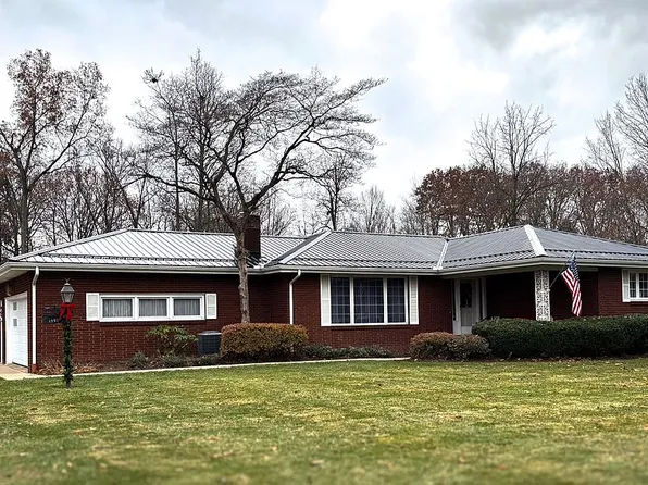 1390 Waverly Dr, Warren, OH 44483