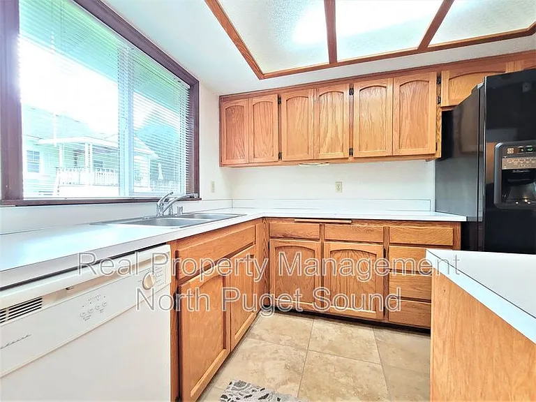 1421 Pine St #A — Photo 3