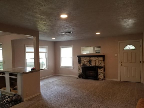 4th image of 1209 Kings Hwy #1/1