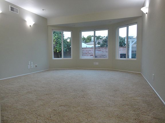 3rd image of 16921 Kristin Ave