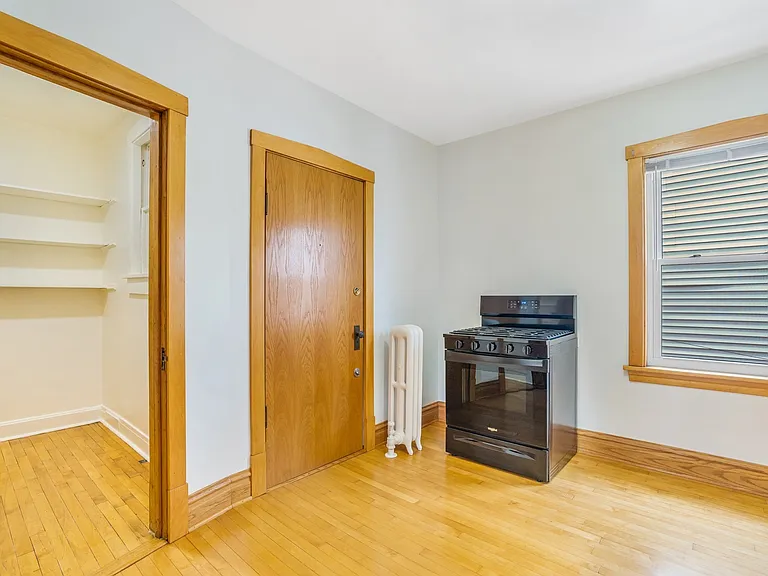2536 N Lavergne Ave #2N — Photo 12