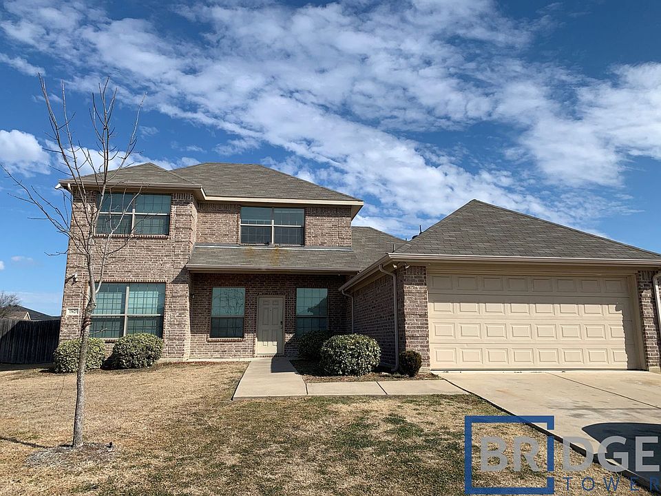 1st image of 15623 Gatsby Ln