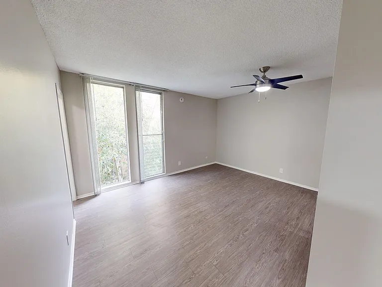 950 South St — Photo 13