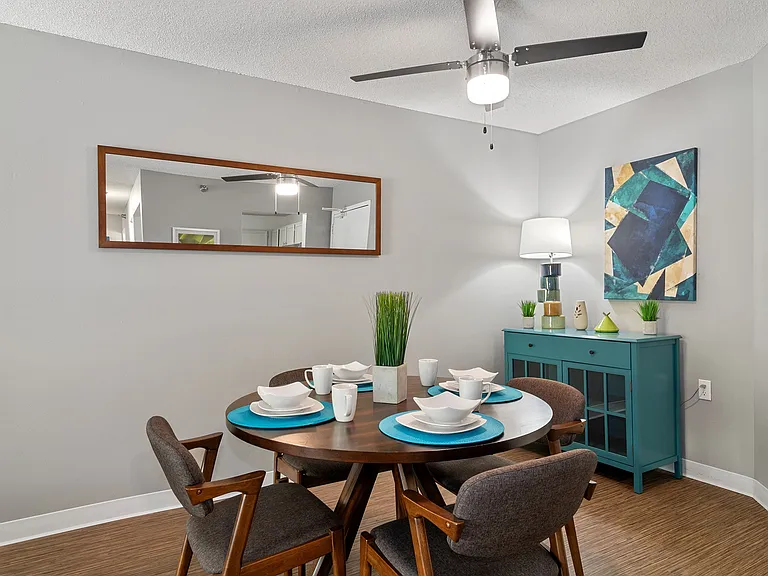 Twelve 501 Apartment Homes — Photo 9