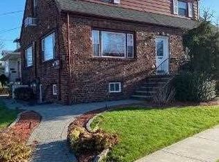 4 Summit Ave, Lyndhurst, NJ 07071