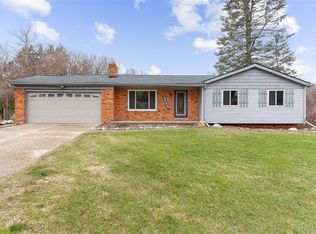 3745 Capitol Way, Highland, MI 48356