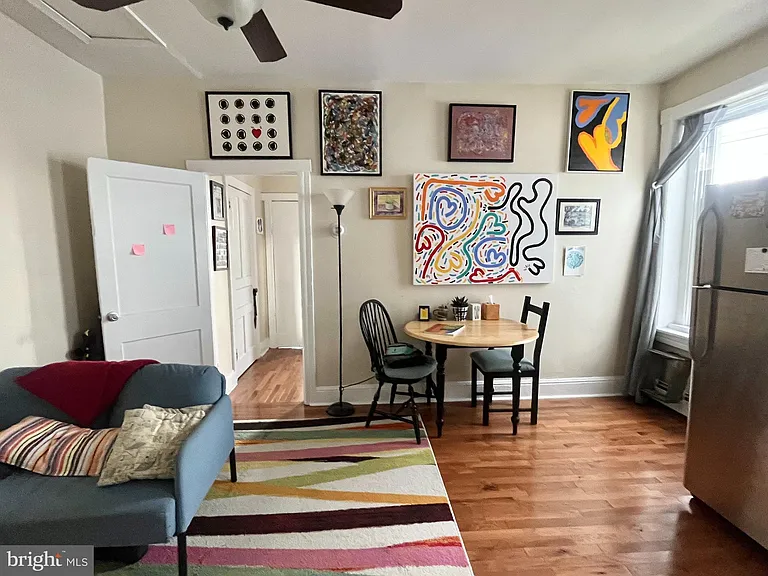 2938 W Oxford St #2R — Photo 4