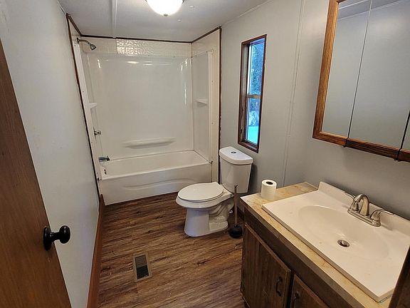 4th image of 22 Jacobs Dr NW
