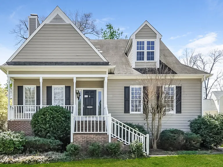 4900 Royal Troon Dr — Photo 1