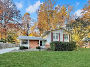 10120 Cavalry Dr, Fairfax, VA 22030
