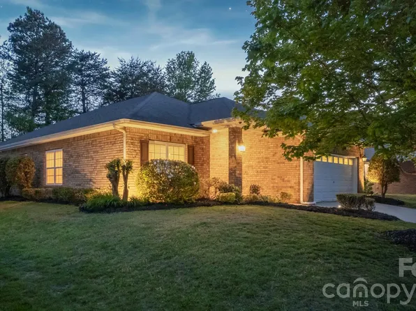 7224 Caley St, Denver, NC 28037