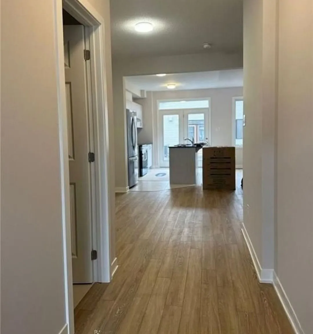 3 bed, $2,550 — Photo 2