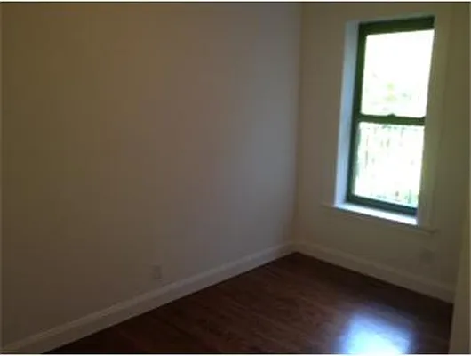 Rented by Douglas Elliman | media 19