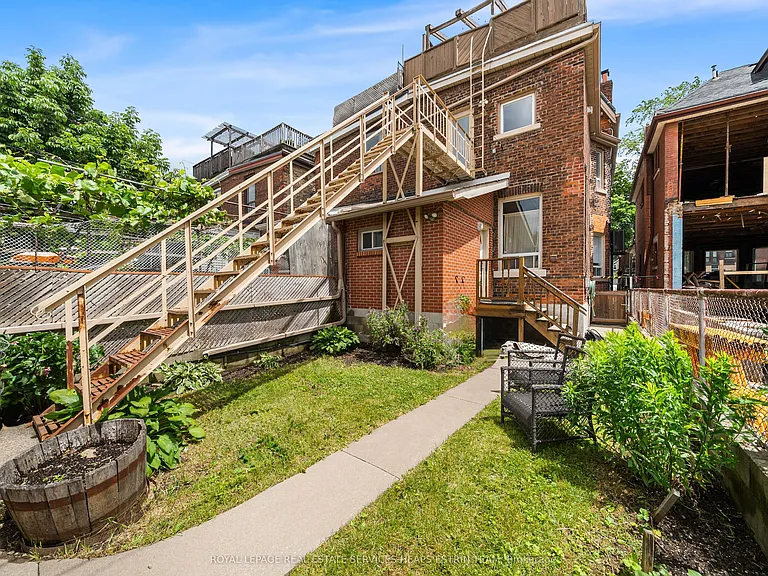 476 Euclid Ave #LOWER — Photo 24