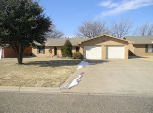 1311 Jefferson St, Plainview, TX 79072